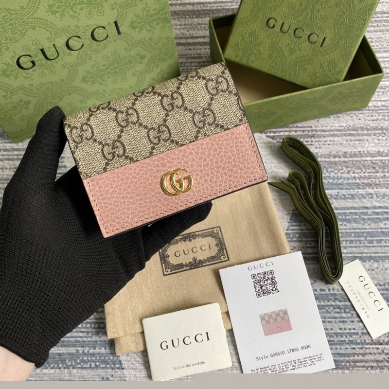 G*u*i wallets & purse
